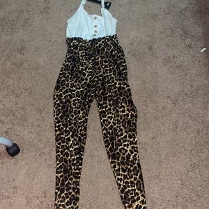 Cute Cheetah / Leopard Jumpsuit!